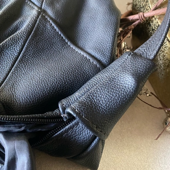 Leather Western Fringe Crossbody Bag Black Hobo Concho Bag 15 x 14 NWOT - Picture 9 of 17